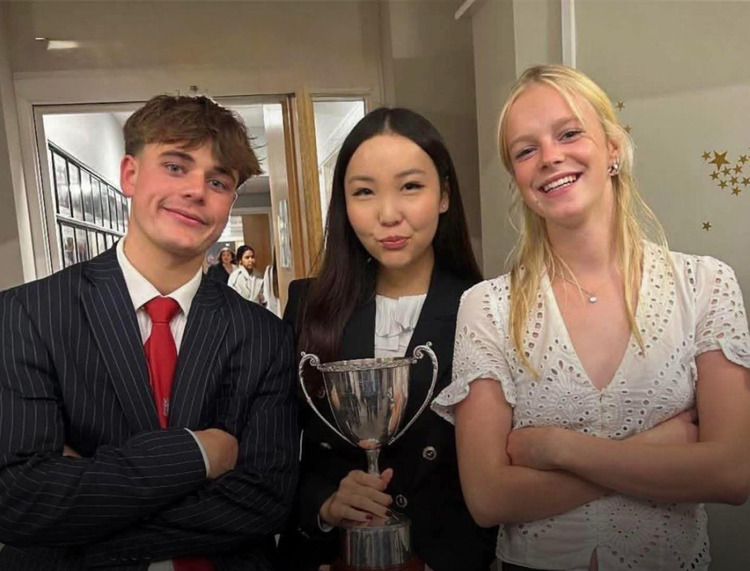 Харвардын анагаахын сургуулийн оюутнуудын судалгаанд МОНГОЛ ОЮУТАН Г.ЭНЭРХЭН тэргүүлжээ